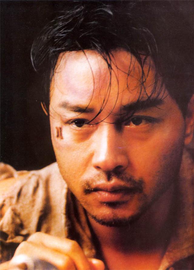"哥哥"张国荣在片中扮演许文强,是影片的最大卖点.