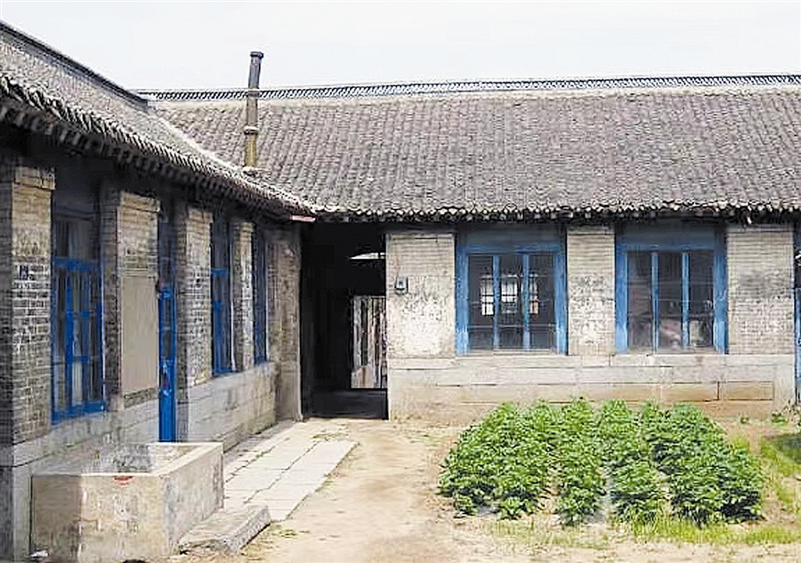 大连新闻传媒集团记者徐举90近日,庄河市青堆镇被评为辽宁省历史