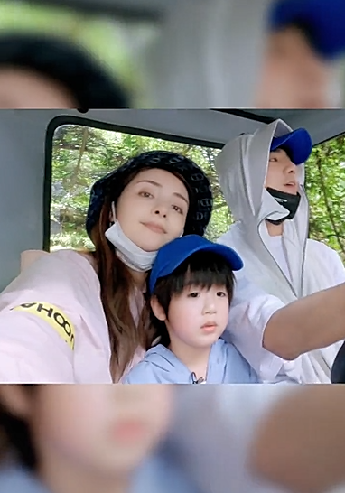 姜潮麦迪娜一家出游丹尼尔热到满脸通红第一次吃冰淇淋超可爱