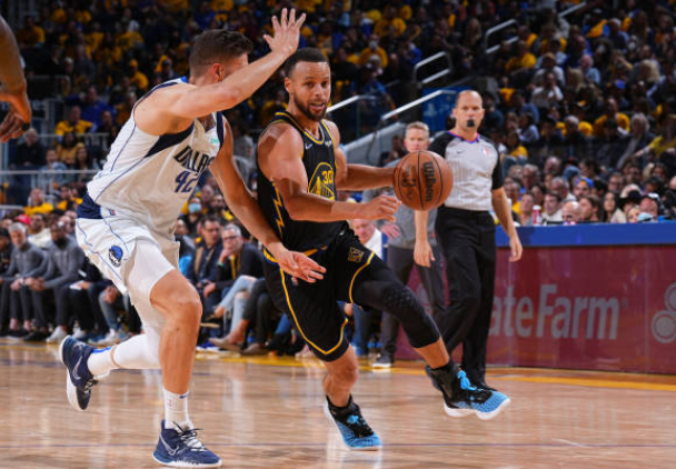 奢侈税总额高达1.7亿美元!勇士为进总决赛已触发超级奢侈税休闲区蓝鸢梦想 - Www.slyday.coM 奢侈税总额高达1.7亿美元!勇士为进总决赛已触发超级奢侈税休闲区蓝鸢梦想 - Www.slyday.coM