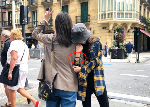 杨幂录节目骑电瓶车!技术太差车子左右摇晃,生怕翻车一脸害怕休闲区蓝鸢梦想 - Www.slyday.coM 杨幂录节目骑电瓶车!技术太差车子左右摇晃,生怕翻车一脸害怕休闲区蓝鸢梦想 - Www.slyday.coM