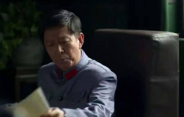 父母爱情孔笙真的太抠了为省钱亲自当群演其他导演也不放过