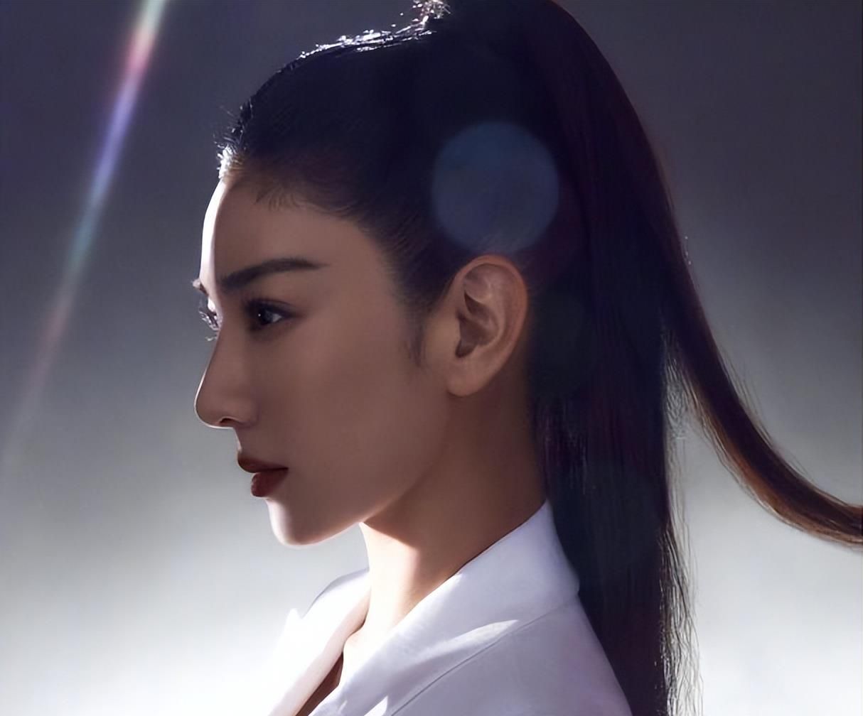 黄奕自爆参加乘风破浪瘦了10斤从低谷到翻红她做了哪些努力