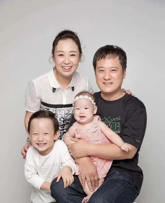 老本,大龄单身,出家当尼姑,风光早已不再|婉君|胡雅斯|金铭_新浪新闻