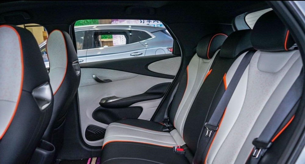 小型纯电车型该如何选择？欧拉好猫和比亚迪海豚您选择谁