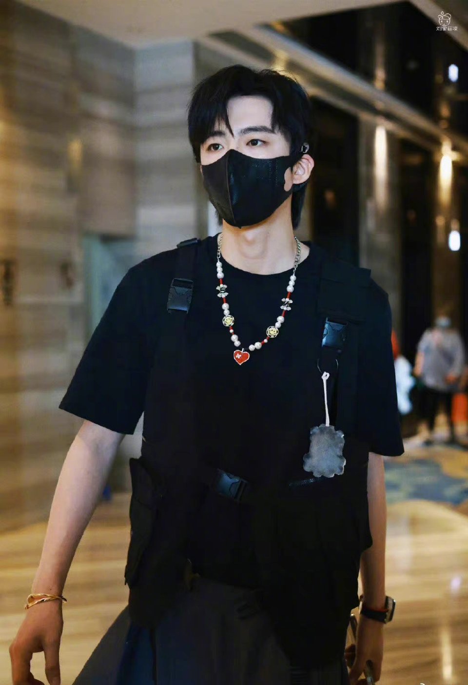 期待刘宇宁在《开始推理吧》的表现|开始推理吧|刘宇宁|全黑_新浪新闻