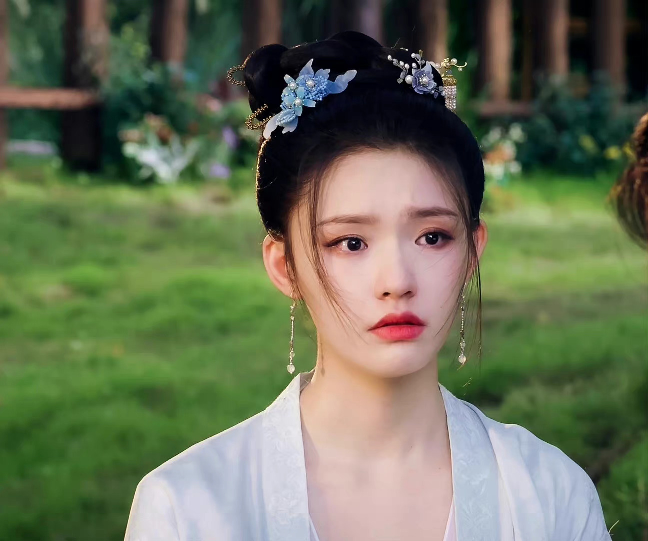 没想到是在梦华录里get到林允颜值的