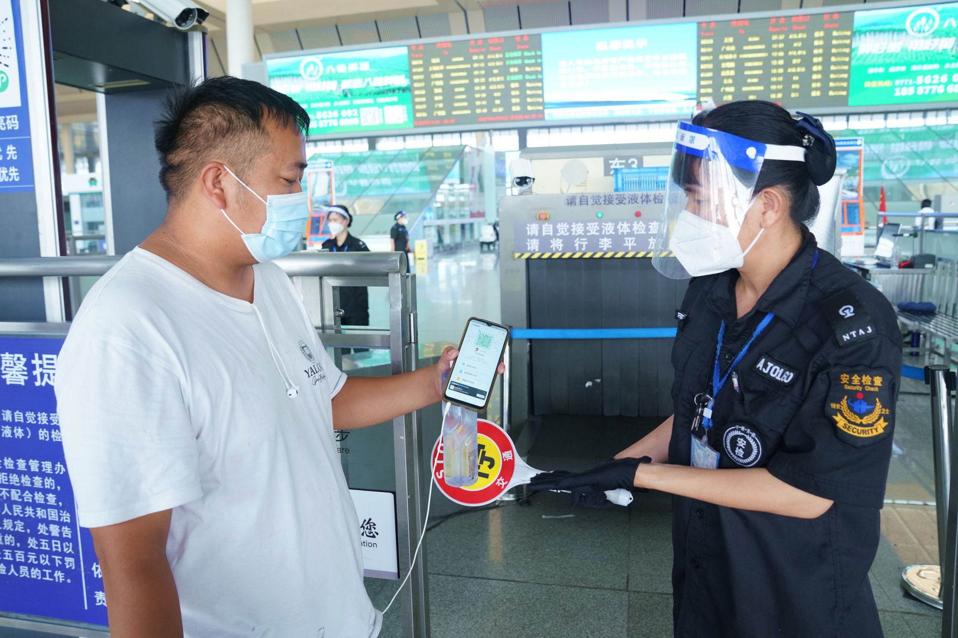 端午假期，南宁至玉林、贺州等方向动车组列车恢复或重联开行休闲区蓝鸢梦想 - Www.slyday.coM