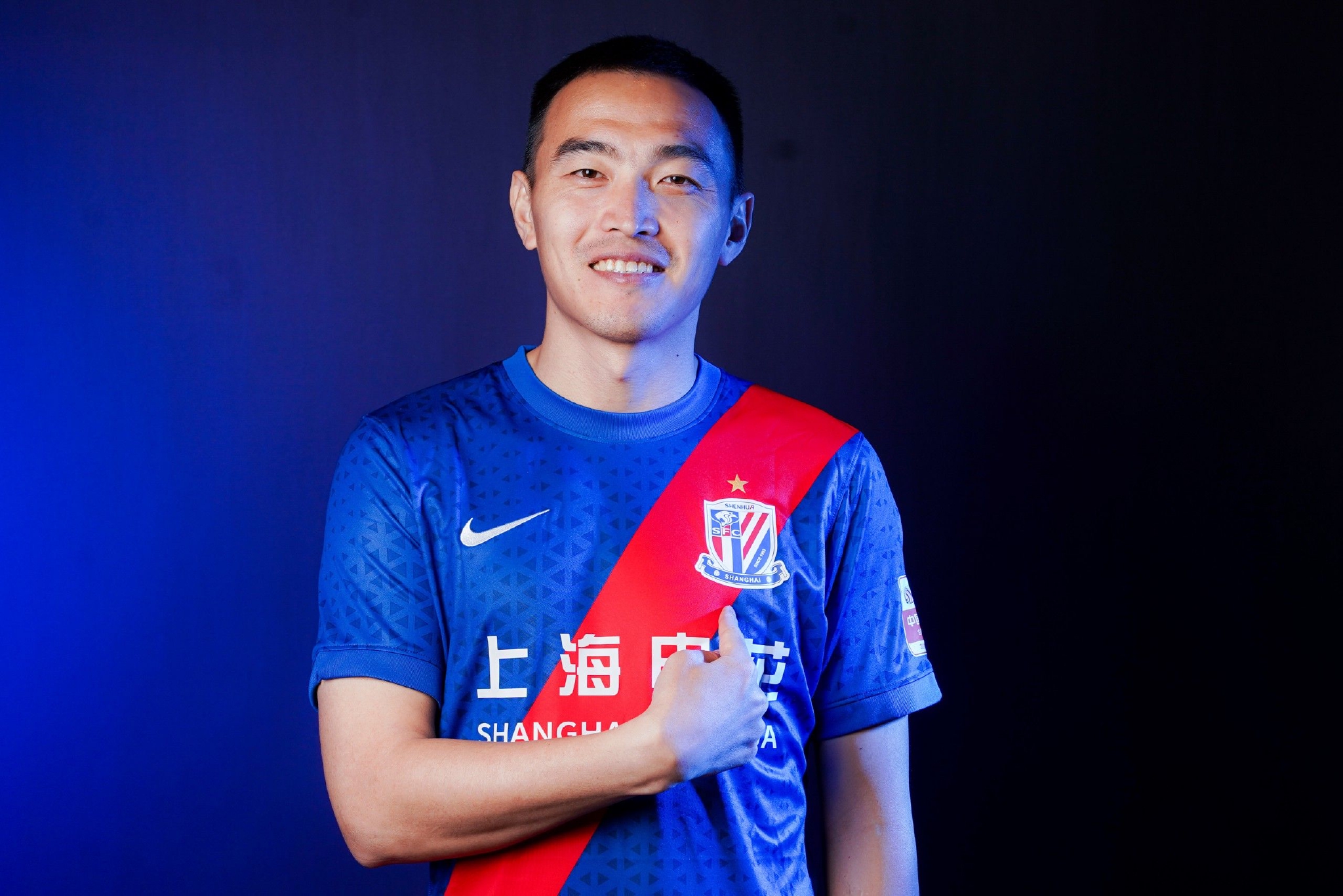 坠入深渊还是触底反弹?中超开赛,我们能期待什么_新浪新闻