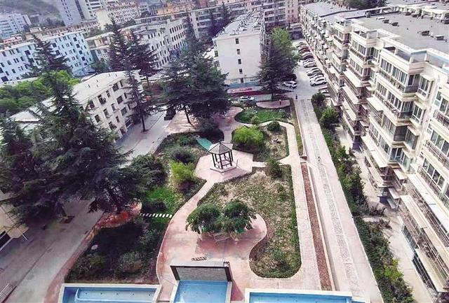 西固老旧小区改造提升了居民幸福感获得感，市民颜先生表示：“小区环境好了，我们的心情也好了”休闲区蓝鸢梦想 - Www.slyday.coM