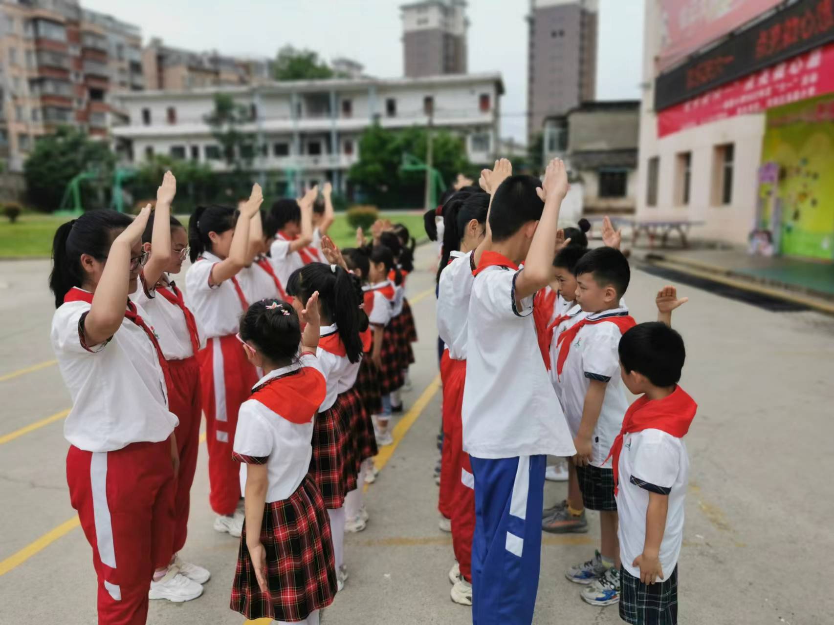 新星小学2022年第一批少先队入队仪式举行