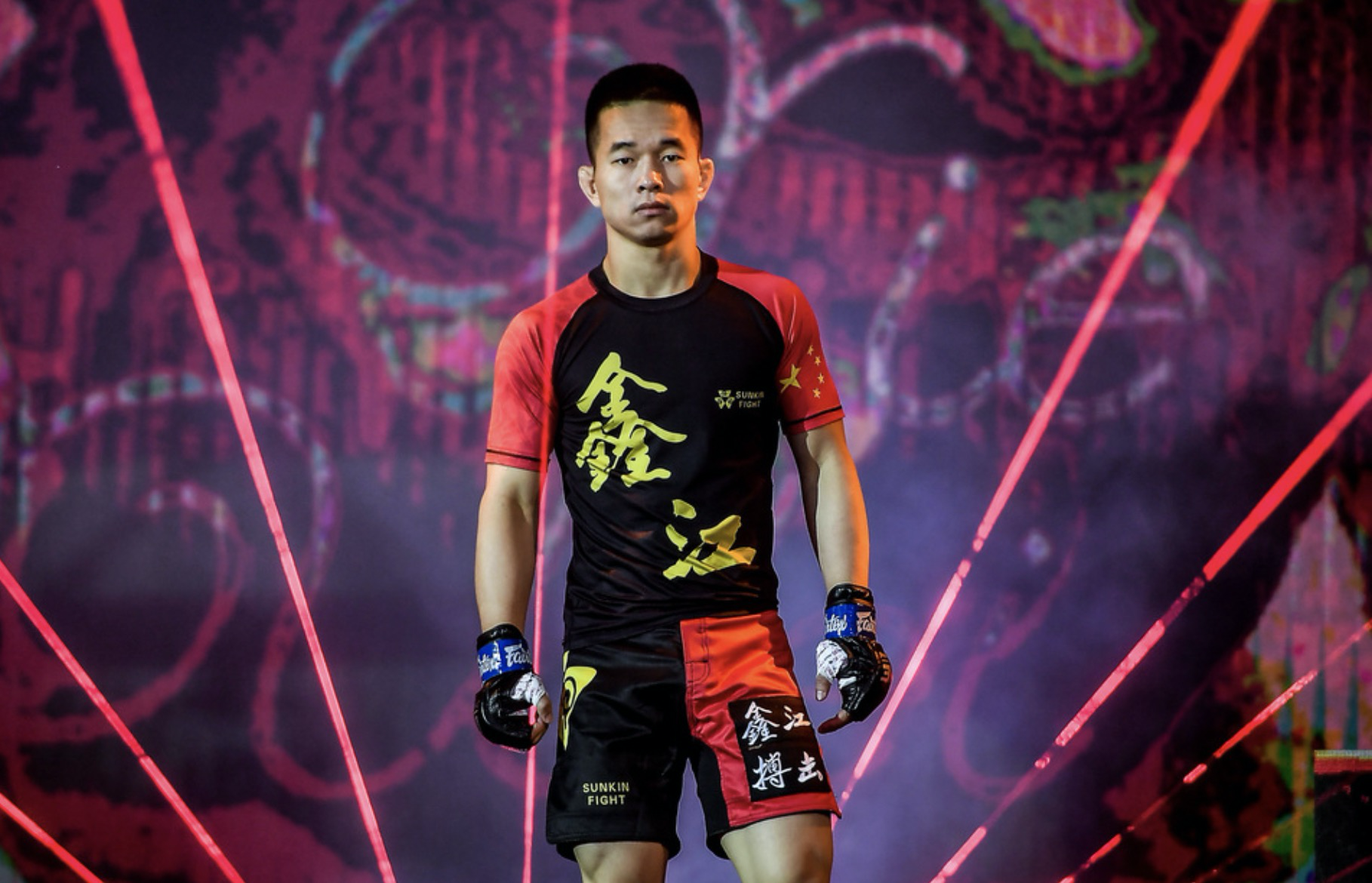 少林弟子转型综合格斗要拿金腰带先赢守门人