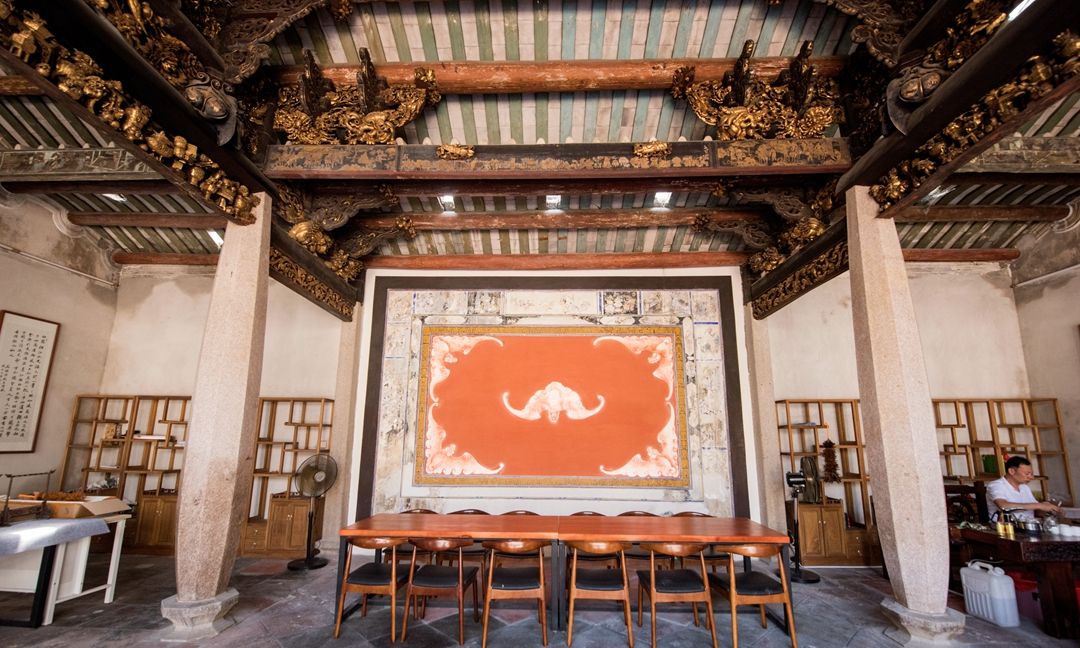 洪氏爱祖祠的名气不如郭氏大楼,云湖公园和永昌古庙,但内部也很精致