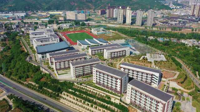 陕西商州区高级中学举办2022届高三毕业典礼