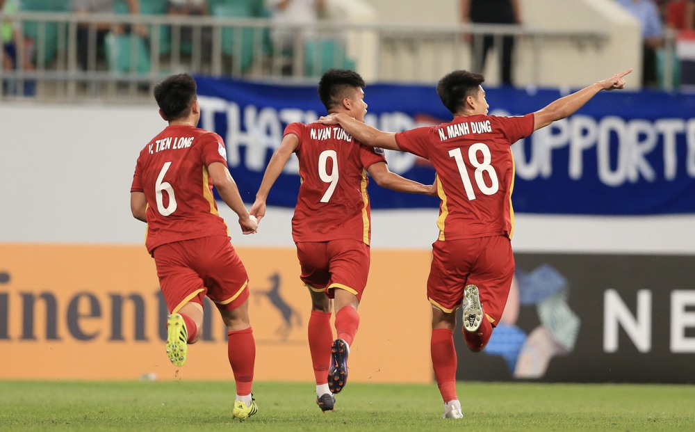 关于2019亚洲杯越南男足vs的信息