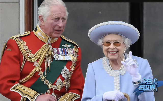 红颜变白发,英国女王伊丽莎白二世70年的王冠之路休闲区蓝鸢梦想 - Www.slyday.coM 红颜变白发,英国女王伊丽莎白二世70年的王冠之路休闲区蓝鸢梦想 - Www.slyday.coM