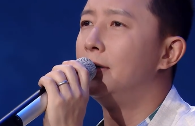 端午晚会明星状态:金晨穿古装跳舞青筋抢镜,罗云熙干瘪韩庚浮肿休闲区蓝鸢梦想 - Www.slyday.coM 端午晚会明星状态:金晨穿古装跳舞青筋抢镜,罗云熙干瘪韩庚浮肿休闲区蓝鸢梦想 - Www.slyday.coM