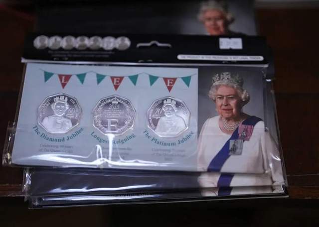 红颜变白发,英国女王伊丽莎白二世70年的王冠之路休闲区蓝鸢梦想 - Www.slyday.coM 红颜变白发,英国女王伊丽莎白二世70年的王冠之路休闲区蓝鸢梦想 - Www.slyday.coM