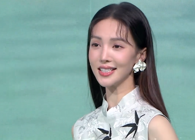 端午晚会明星状态:金晨穿古装跳舞青筋抢镜,罗云熙干瘪韩庚浮肿休闲区蓝鸢梦想 - Www.slyday.coM 端午晚会明星状态:金晨穿古装跳舞青筋抢镜,罗云熙干瘪韩庚浮肿休闲区蓝鸢梦想 - Www.slyday.coM