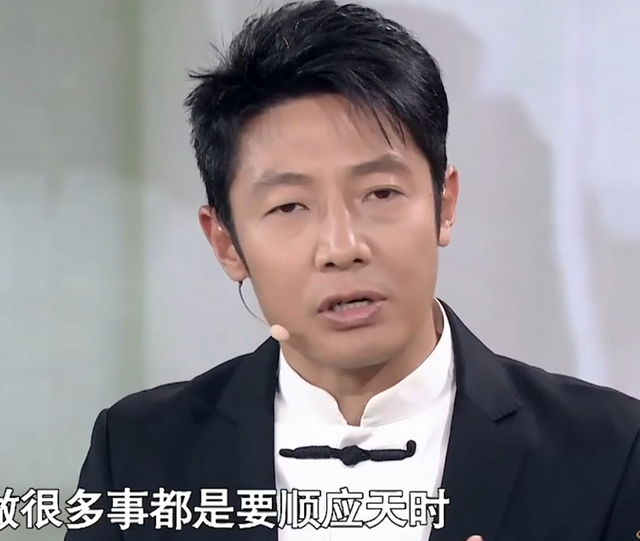 端午晚会明星状态:金晨穿古装跳舞青筋抢镜,罗云熙干瘪韩庚浮肿休闲区蓝鸢梦想 - Www.slyday.coM 端午晚会明星状态:金晨穿古装跳舞青筋抢镜,罗云熙干瘪韩庚浮肿休闲区蓝鸢梦想 - Www.slyday.coM