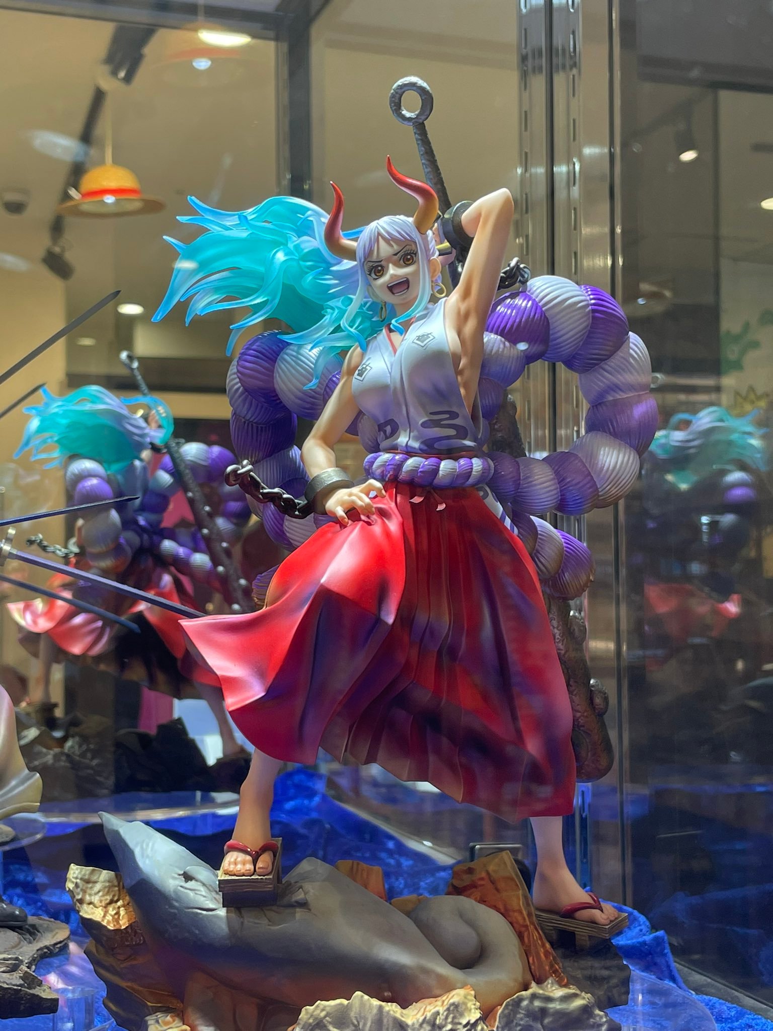 pop海贼王鬼气九刀流索隆手办和大和手办实拍图