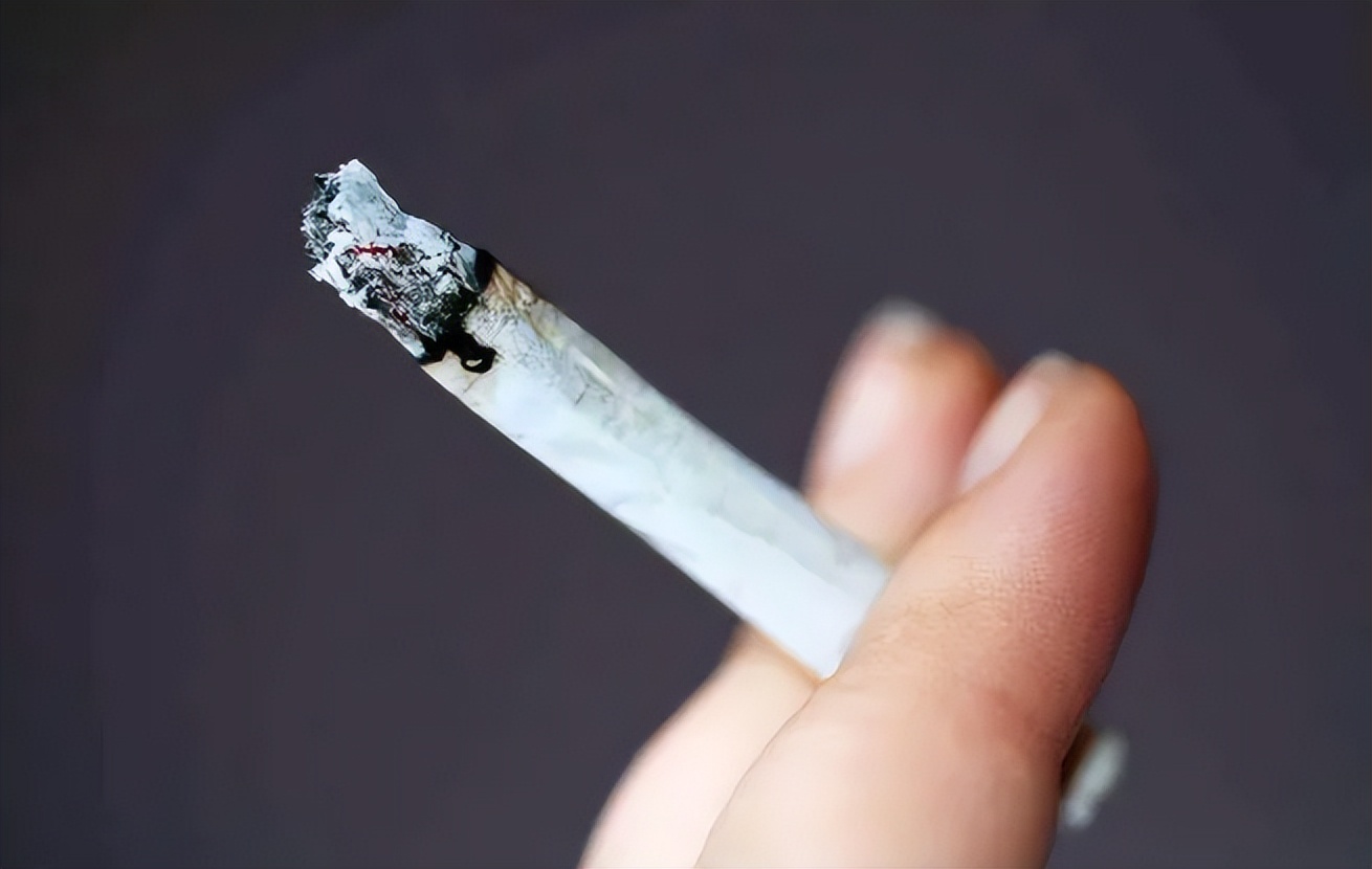 如果你觉得戒烟很难，可能是方法没找对！休闲区蓝鸢梦想 - Www.slyday.coM