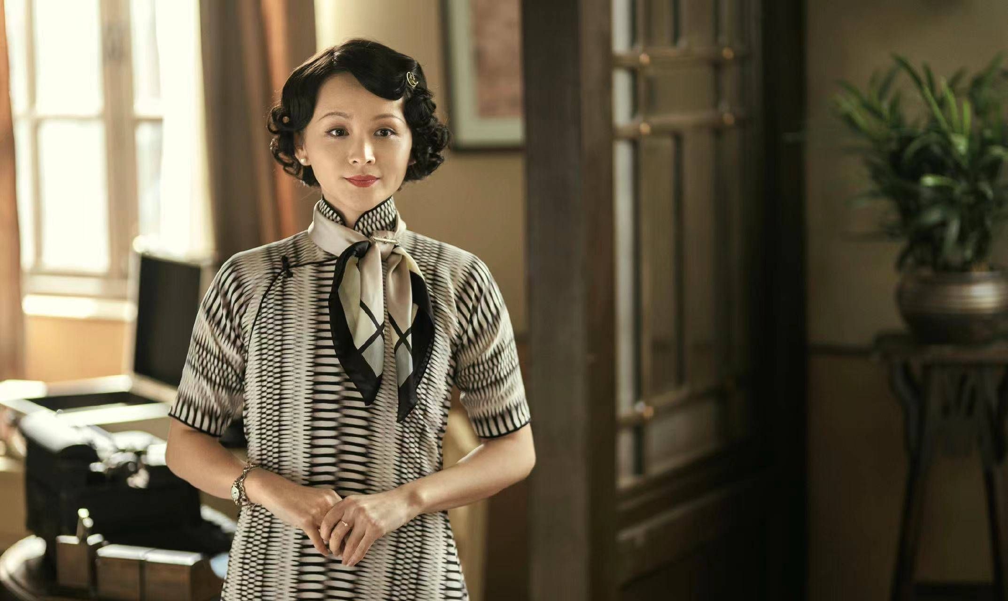 传家正在热播邓莎颠覆演绎绿茶心机女