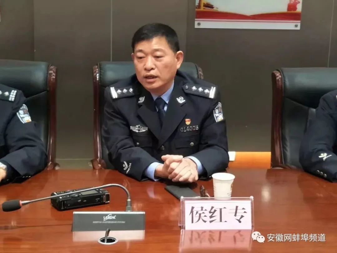 侯红专简历侯红专,男,中共党员.