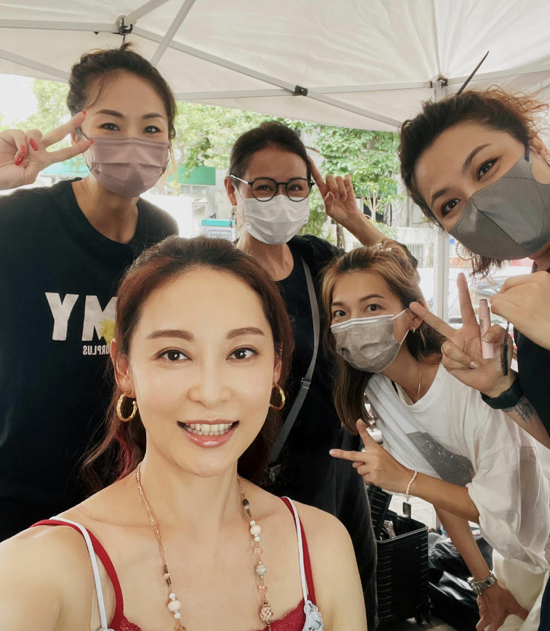 TVB新剧《美丽战争》阵容曝光，杨卓娜一改往日形象演坏女人
