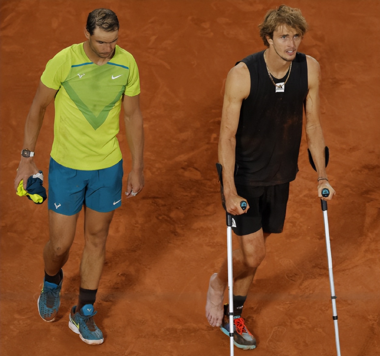 纳达尔眼眶含泪!目睹兹维列夫重伤痛哭,上前关心,主动拥抱对手休闲区蓝鸢梦想 - Www.slyday.coM 纳达尔眼眶含泪!目睹兹维列夫重伤痛哭,上前关心,主动拥抱对手休闲区蓝鸢梦想 - Www.slyday.coM