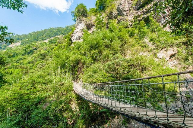 绝美天门沟,自驾广东必去景区之一!四季都美超适合避暑!休闲区蓝鸢梦想 - Www.slyday.coM 绝美天门沟,自驾广东必去景区之一!四季都美超适合避暑!休闲区蓝鸢梦想 - Www.slyday.coM