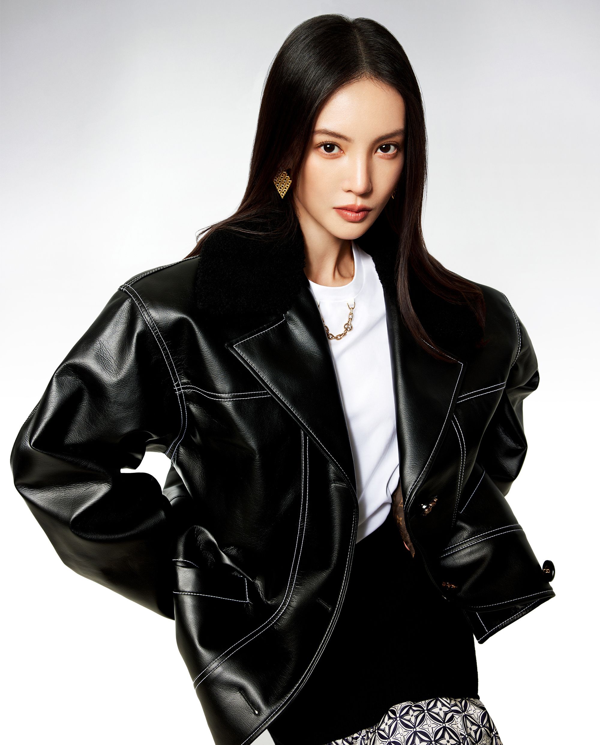 学会金晨的帅气随性穿搭风格夏日时尚中展现出个性真有看头