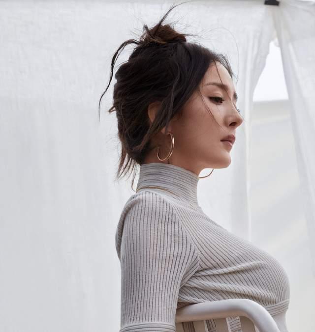 杨幂身材好这件事,已经是广大网友都知晓的事实了,内娱女明星里,不少