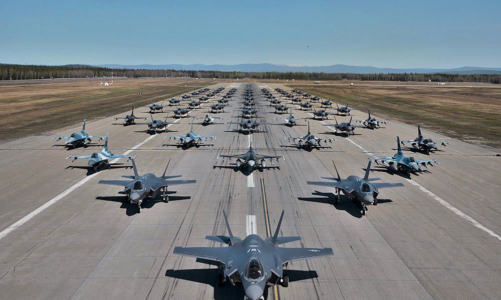 美军战机组成大象漫步50架f35a相当某些国家全部空军力量