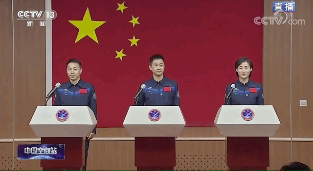 神十四明天发射！来认识一下这次的“出差三人组”（附简历）休闲区蓝鸢梦想 - Www.slyday.coM