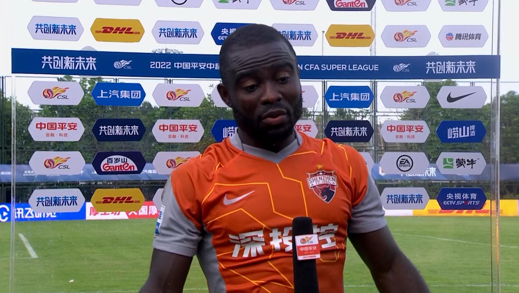 阿奇姆彭这是一场属于团队的胜利进球欲望是攻击手的本能