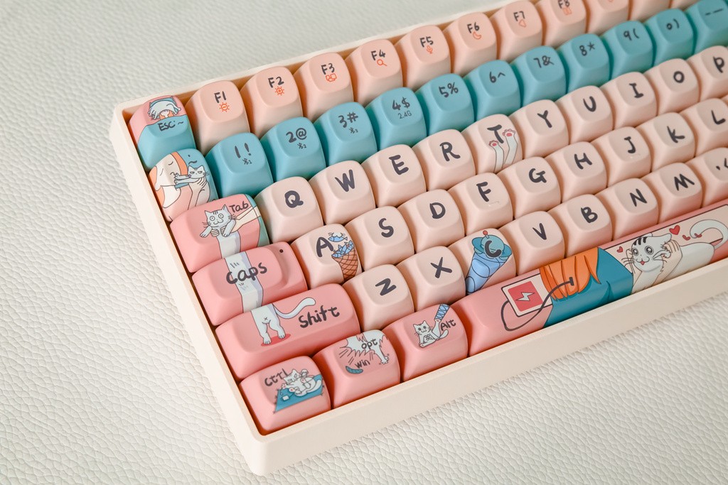 一眼萌化的高颜值外设洛斐新小翘可爱猫咪主题键盘入手分享