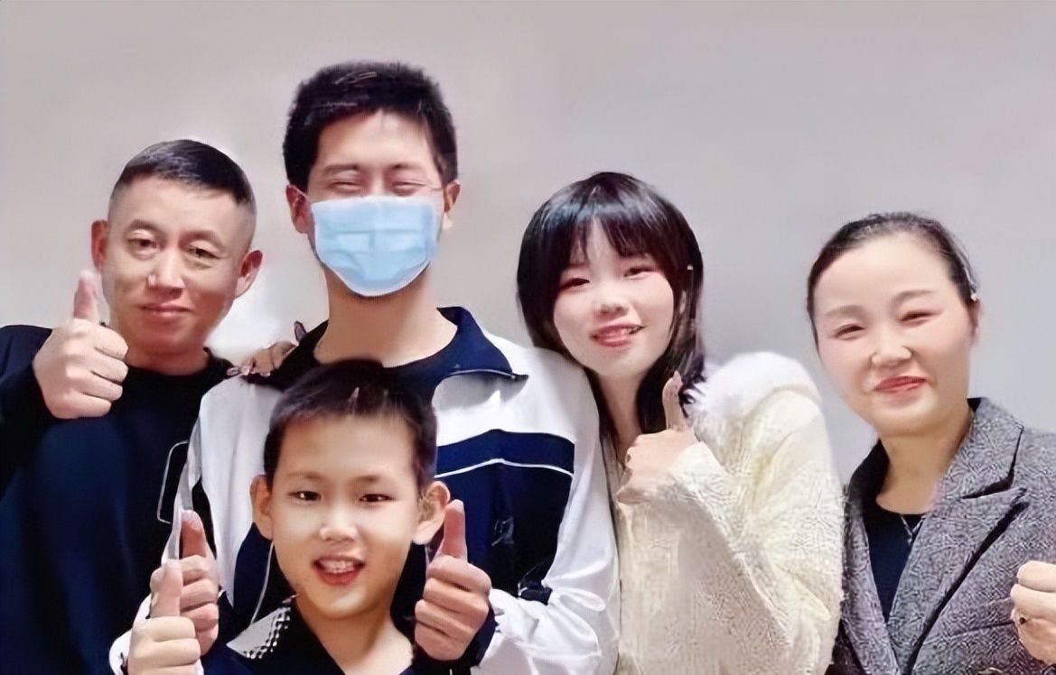 孙卓认亲后的第一个儿童节，网友好奇孙悦的礼物，姐姐的回复亮了休闲区蓝鸢梦想 - Www.slyday.coM