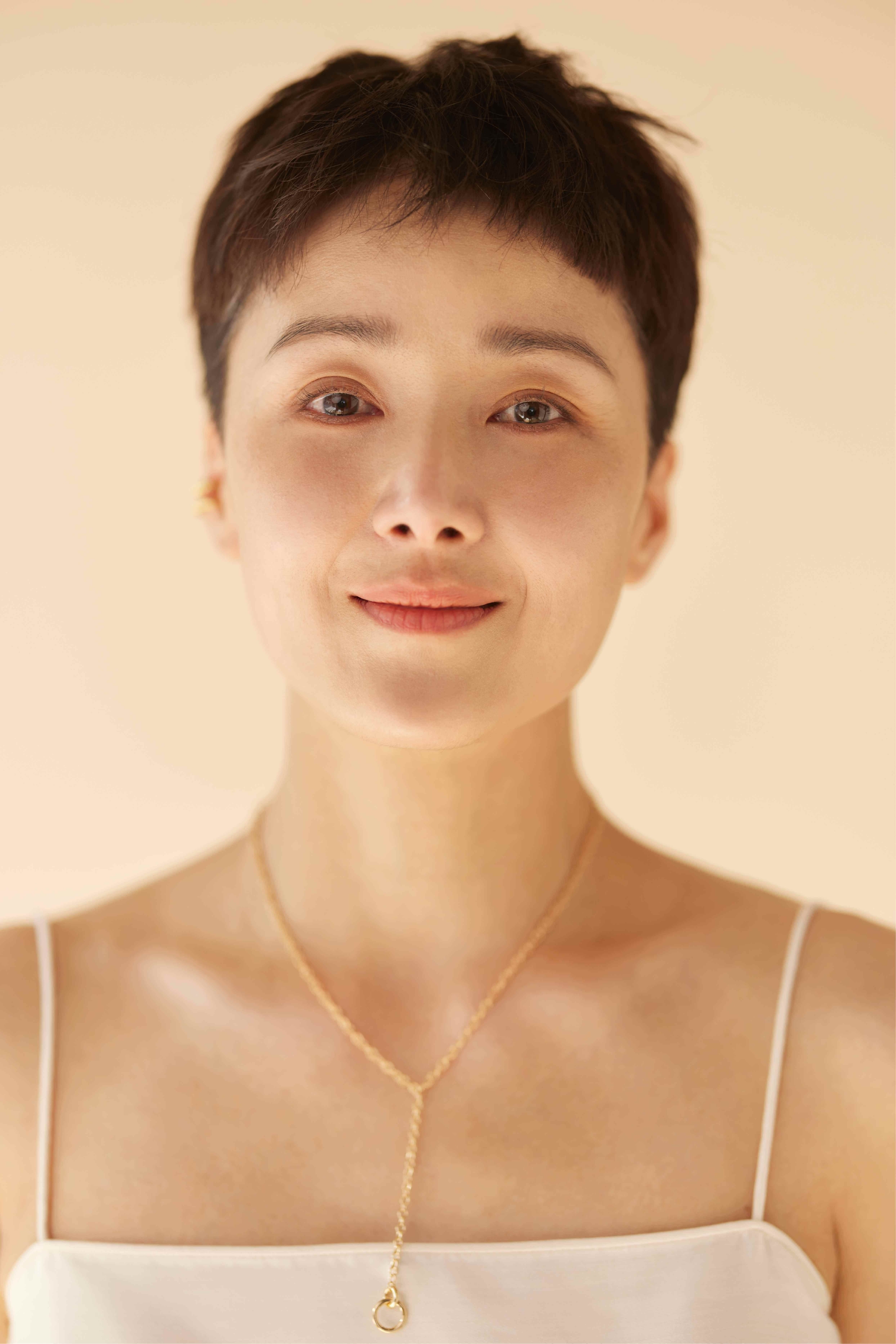 黄曼《海之谣》收官 挑战自我角色不设限|海之谣|黄曼|阿春_新浪新闻