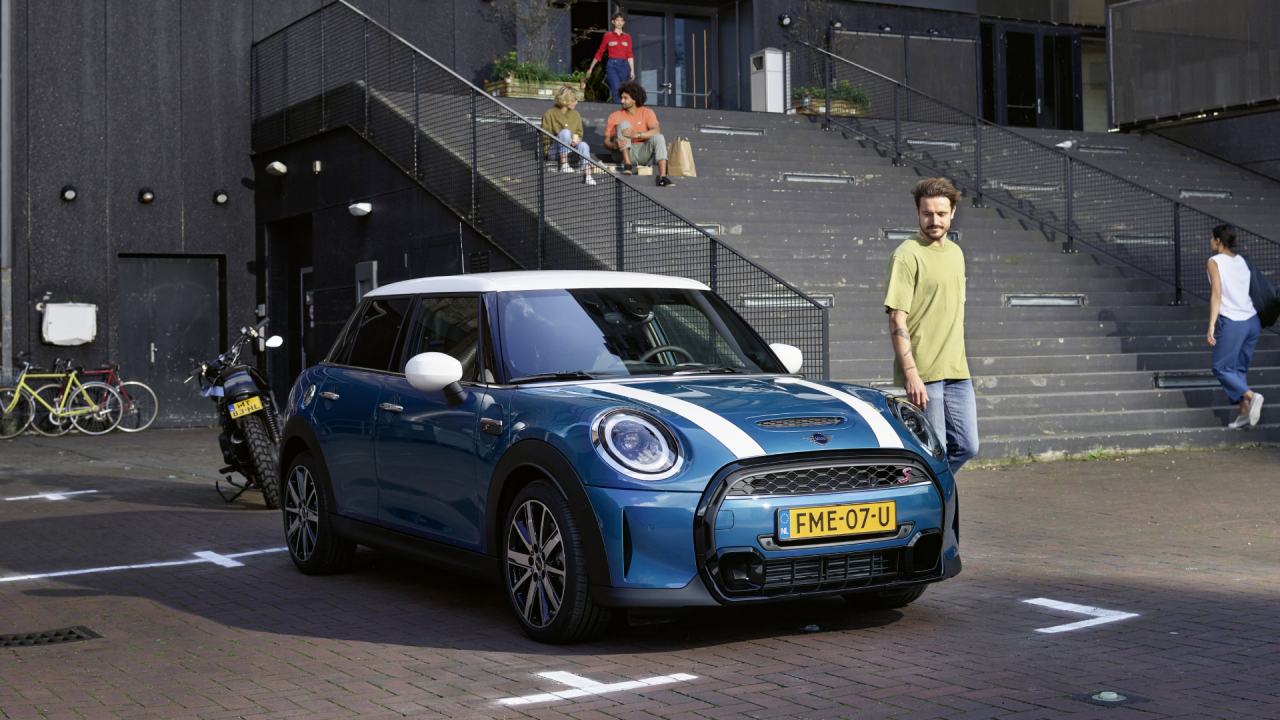 2023款mini养车成本每年花费约19377元不愧是精品小车