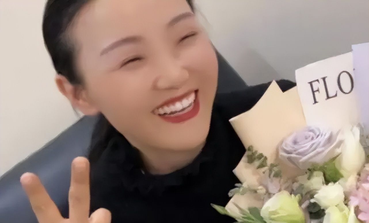 孙卓认亲后的第一个儿童节，网友好奇孙悦的礼物，姐姐的回复亮了休闲区蓝鸢梦想 - Www.slyday.coM