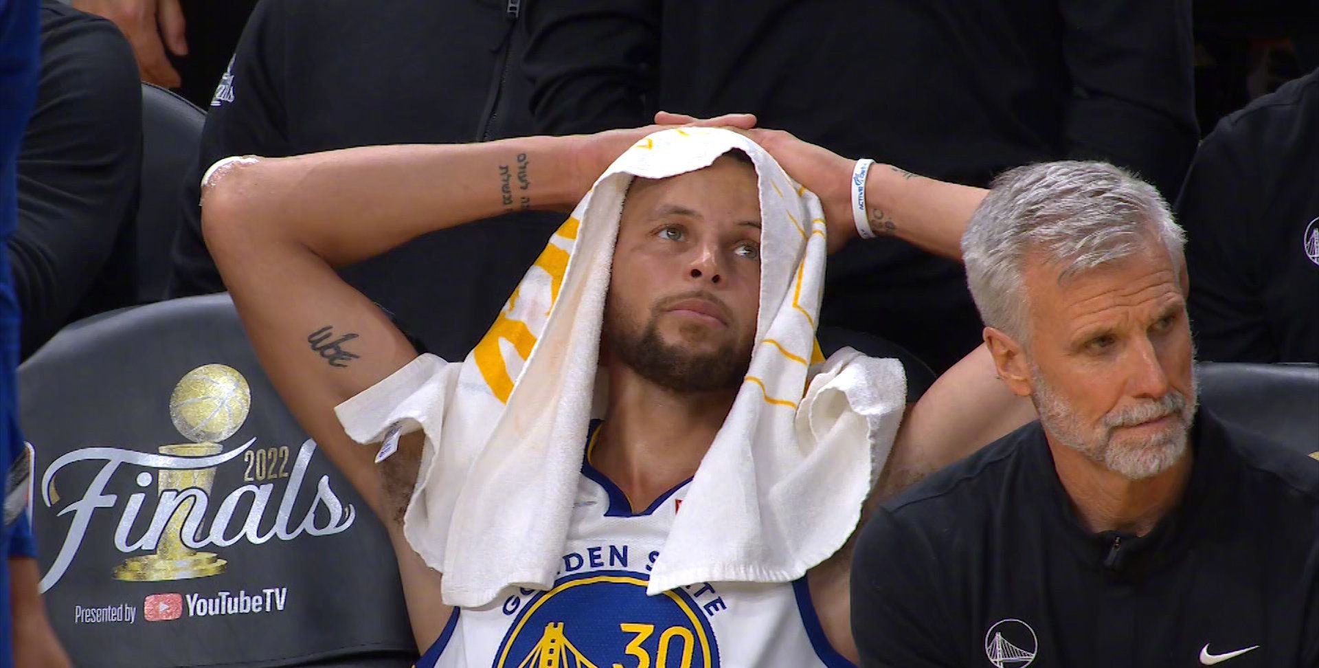 太狂了格林科尔还在嘴硬宣称找到绿军软肋库里却迟迟没开口