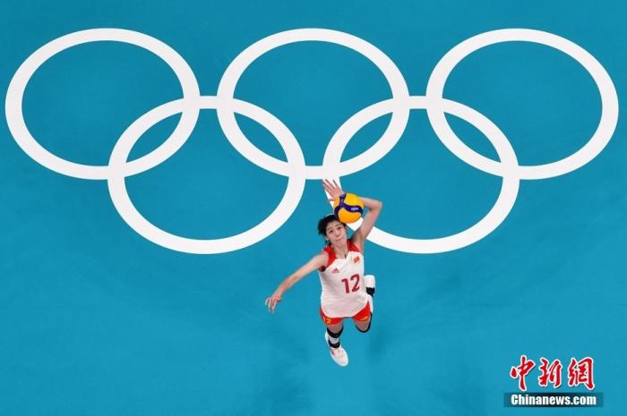 资料图：李盈莹在东京奥运赛场上。图片来源：视觉中国