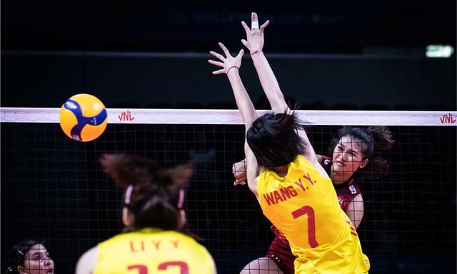 拦网如虚设！袁心玥不会打探头，王媛媛小球粗糙，中国女排输泰国休闲区蓝鸢梦想 - Www.slyday.coM
