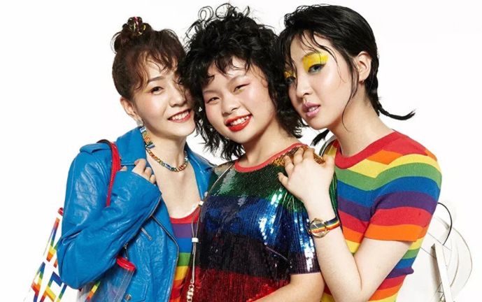 2015年,"3unshine"组合正式成立,但这个女团却和其他女团走红的方式