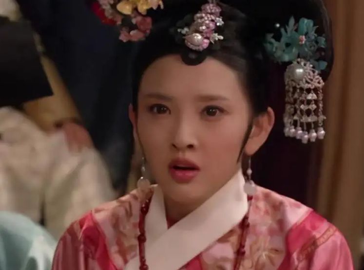 好家伙！唐艺昕新剧开播就被一二星刷屏，观众差评理由出奇一致休闲区蓝鸢梦想 - Www.slyday.coM