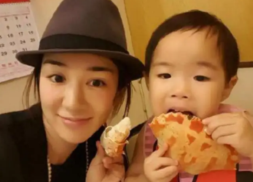 黄奕浪姐唱哭全场,她发长文谈选歌内幕:我已经让过去过去了休闲区蓝鸢梦想 - Www.slyday.coM 黄奕浪姐唱哭全场,她发长文谈选歌内幕:我已经让过去过去了休闲区蓝鸢梦想 - Www.slyday.coM