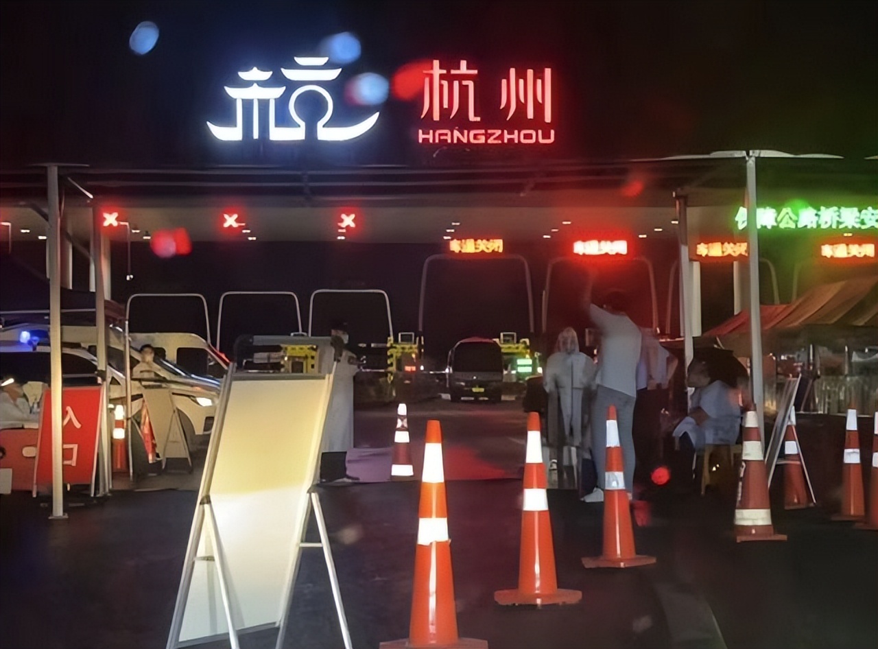 深夜杭州东站上演生死时速接头暗号是医生吧