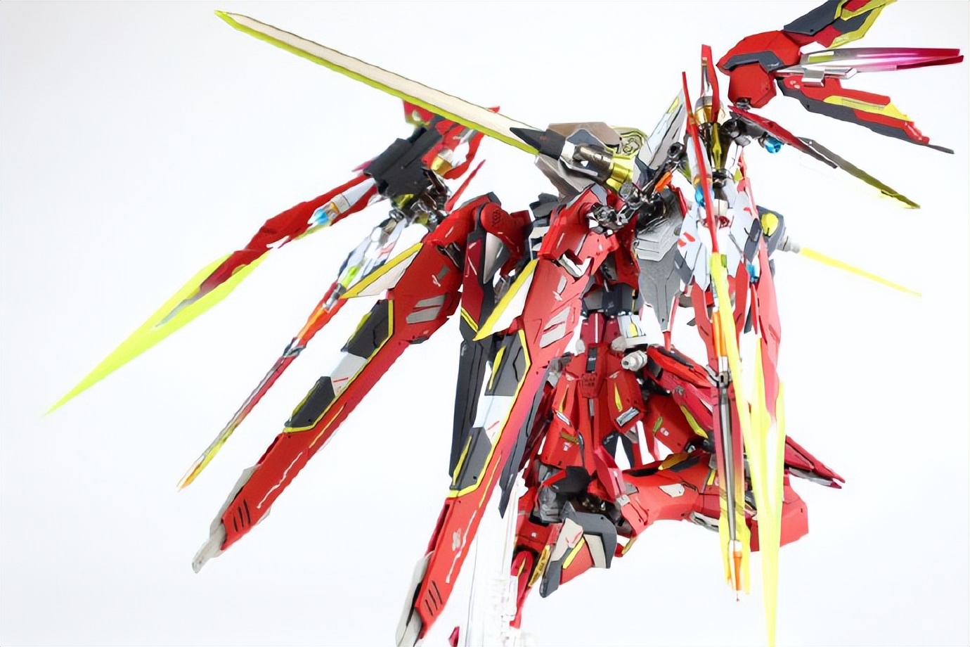 换色重涂,细节改造朱雀自由高达模型|模型|朱雀|细节_新浪新闻
