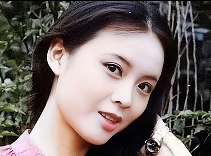 尤三姐的扮演者周月,落选王熙凤拒演李纨,一场大病之后看淡人生